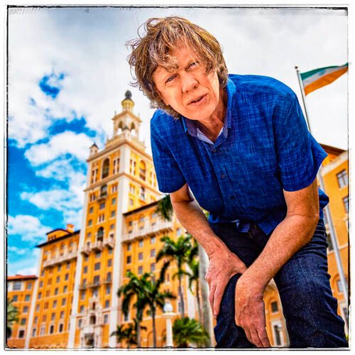 Thurston Moore, cantante de Sonic Youth: «Los Grammy parecen un desfile de moda o una pasarela de lencería»