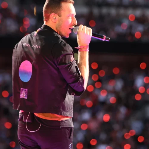 Fans de Coldplay, cabreados después de que Martin haya dedicado una canción a la familia del asesinado Charlie Kirk