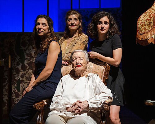 Elisabeth Larena, la herencia de lo oculto y lo silenciado