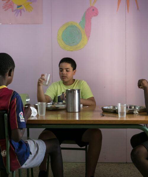 Menos desigualdad, aún demasiada