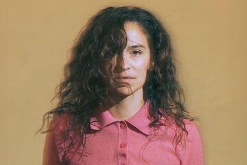 Bárbara Mestanza: «La humanidad nos debe un espacio para la rabia y la pataleta a las mujeres. No se pueden cronometrar nuestras quejas»