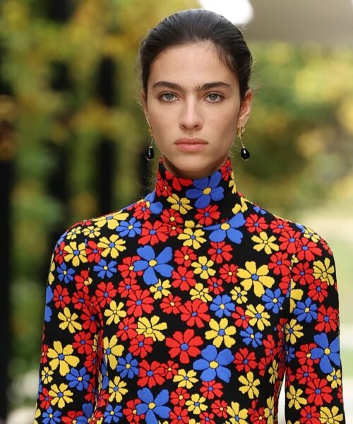 Loli Bahia, la amiga inseparable de Rosalía que se ha convertido en la modelo favorita de la moda