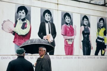 Todas las rosalías (de Castro): el gran icono gallego que anunció Ceregumil y ahora es superheroína