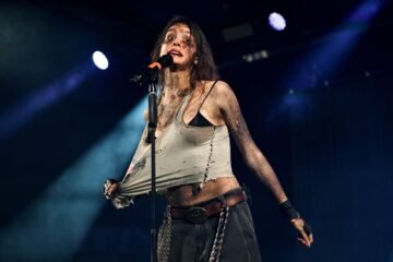 Sofia Isella, la telonera de Taylor Swift que incomoda a la mirada masculina