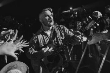 Zach Bryan, el mejor amigo del hombre