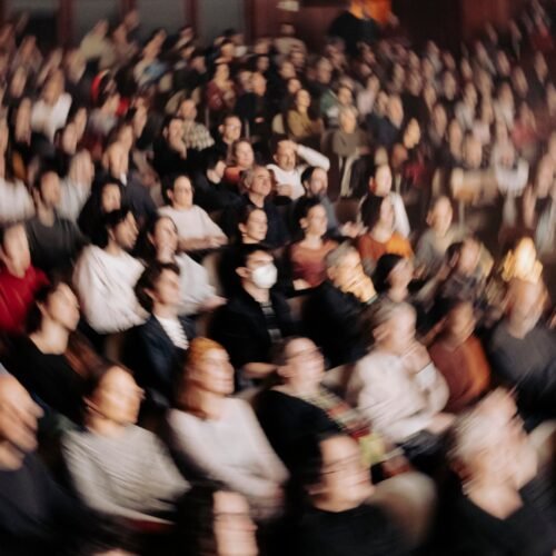 La tos al teatre (contraataca)