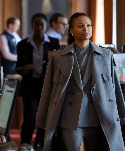 «The Industry»: veneno con  piel de cordero