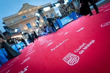 Alfombra roja, cerebro en blanco