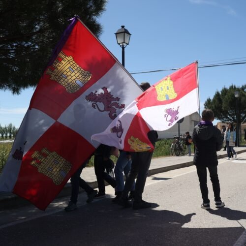 Castilla y León pagará 1,4 millones a músicos “de fuera” para celebrar el Día de la Comunidad: “Es celebrar lo propio sin contar con lo propio”