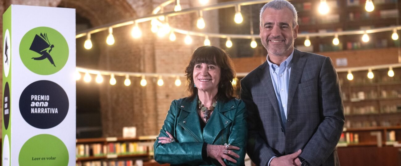 El debate | ¿Tiene sentido que Aena otorgue un premio de literatura?