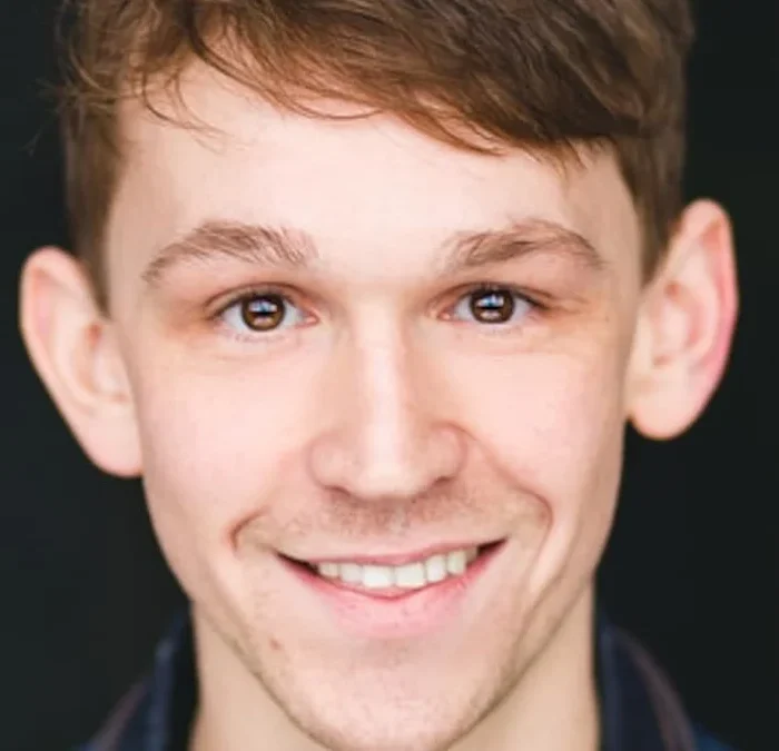 El nuevo Dewey habla: Caleb Ellsworth‑Clark cuenta cómo fue asumir el papel más delicado del regreso de Malcolm in the Middle