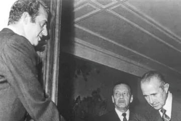 El Rey y un desastre «sin paliativos»: Arias Navarro