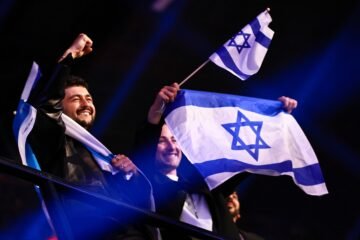 Eurovisión censura protestas de “parad el genocidio” durante la actuación de Israel en su semifinal y expulsa a varios activistas