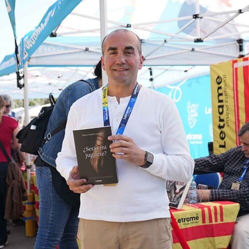 Sant Jordi se adentra en la cara más oscura de la mente humana con Alberto Sedeño y su novela “¿Serás mi juguete?”