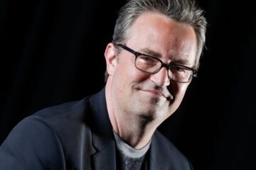 Subastan objetos de Matthew Perry por más de 2,2 millones de dólares