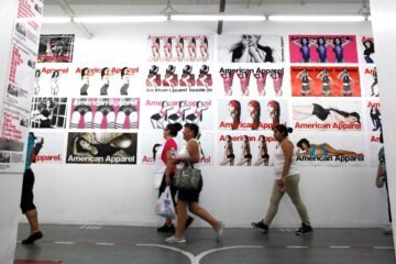 Ascenso y batacazo de los iconos ‘millennial’: de Facebook a Arcade Fire y de American Apparel a Buzzfeed