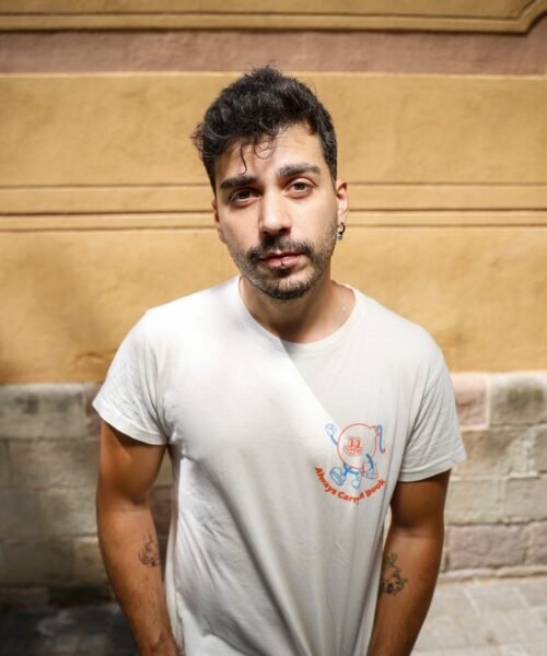 Lionel S. Delgado, experto en machosfera y talleres de igualdad: “Les cuestionamos a los chavales la masculinidad y ellos te dicen: ‘Ya, ya. ¿Pero cómo ligo?”