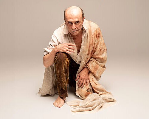 Pepe Viyuela se transforma en personaje trágico de Shakespeare: «En el teatro está la verdad del ser humano»