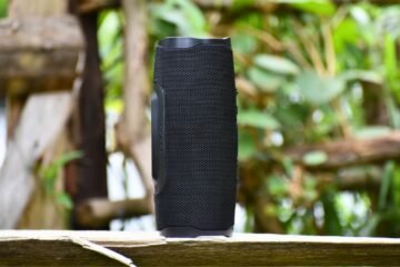 Chollo en Amazon: el altavoz portátil perfecto para tus planes de verano al 69% de descuento