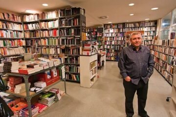 Tomás Donoso, historia viva de las librerías universitarias