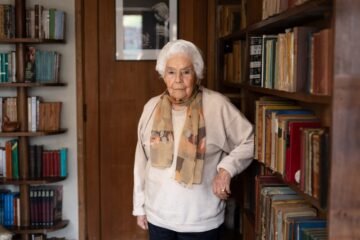 Paz Rojas: “Para mi padre, escribir era como respirar”