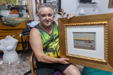 La dignidad en camiseta de tirantes