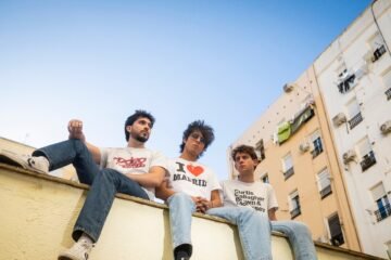 La Azotea: «A muchos políticos se les empieza a ver como aspirantes a estrellas de rock»