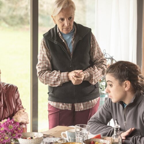 ‘Romi’ sigue sin encontrar su sitio en Telecinco y salta al prime time del lunes