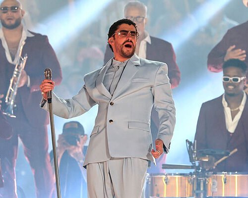 Bad Bunny gana su primer Emmy por su espectáculo de la Super Bowl