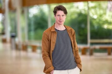 Carl Cederström, sociólogo: “El bienestar se ha convertido en una herramienta corporativa. No te hace más feliz, sino más productivo”