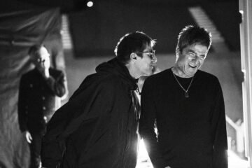 Oasis, sin rencor y sin palabras: así se redimen los gruñones Gallagher